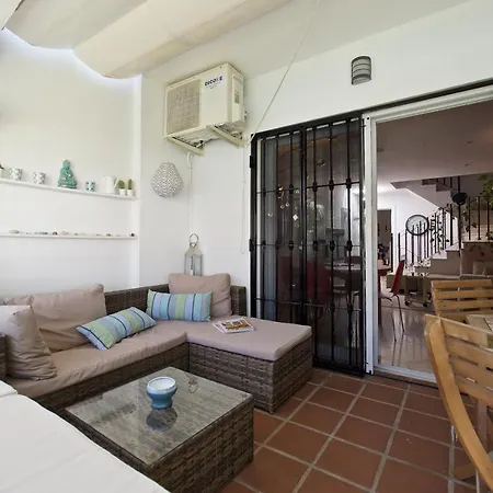 בית נופש Charming Alohavista 4 Bed And Walk To Rdr293 מארבלה