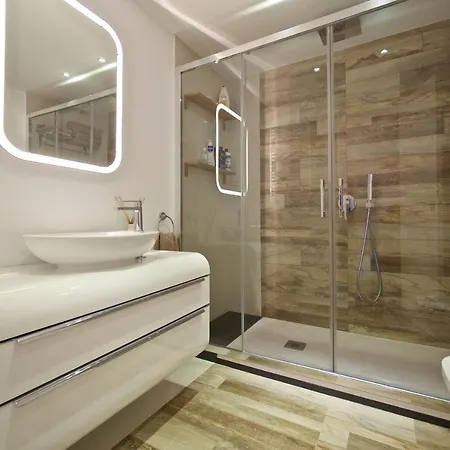 בית נופש Charming Alohavista 4 Bed And Walk To Rdr293