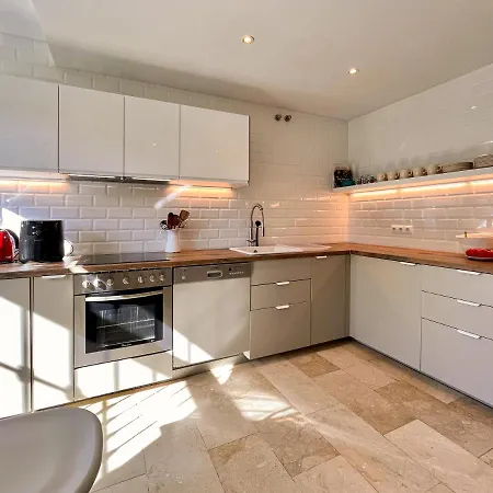 Charming Alohavista 4 Bed And Walk To Rdr293 *