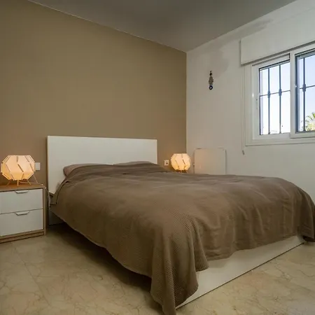 בית נופש Charming Alohavista 4 Bed And Walk To Rdr293